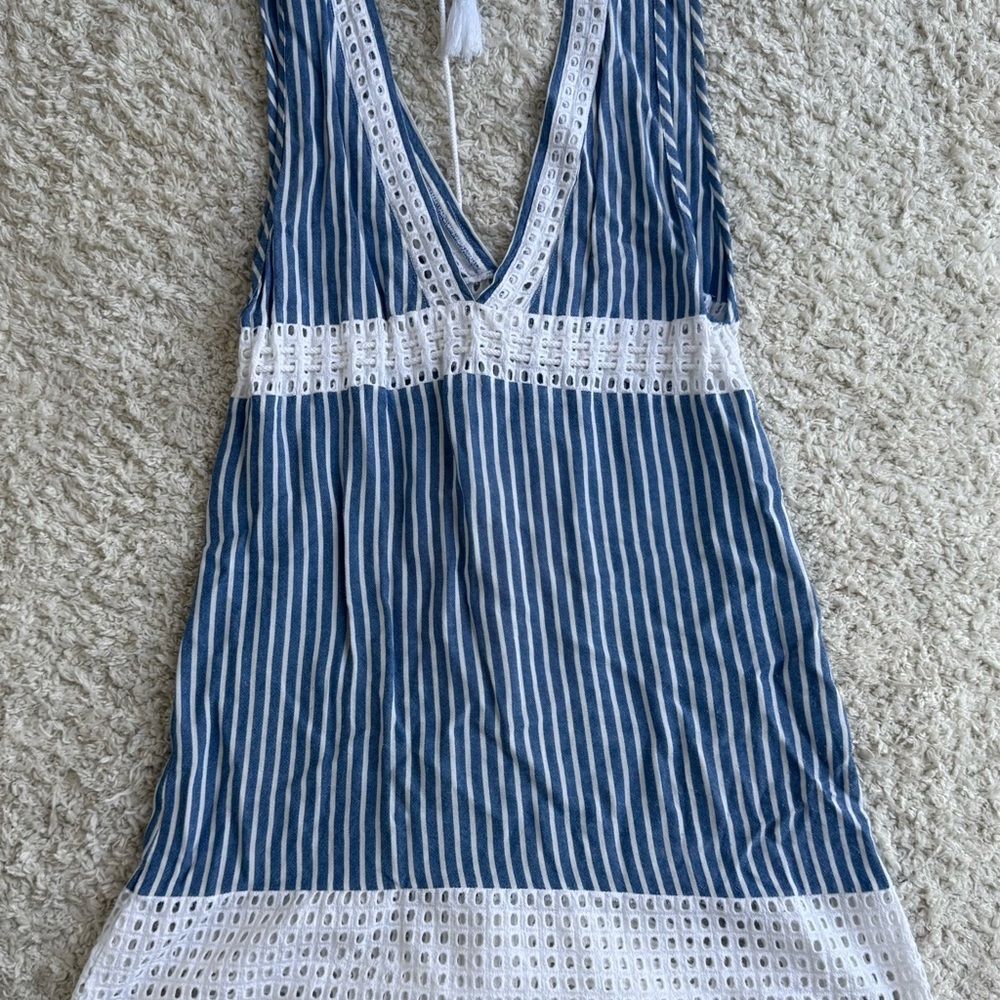 Chic Striped Sleeveless Blouse - Picture 6 of 6